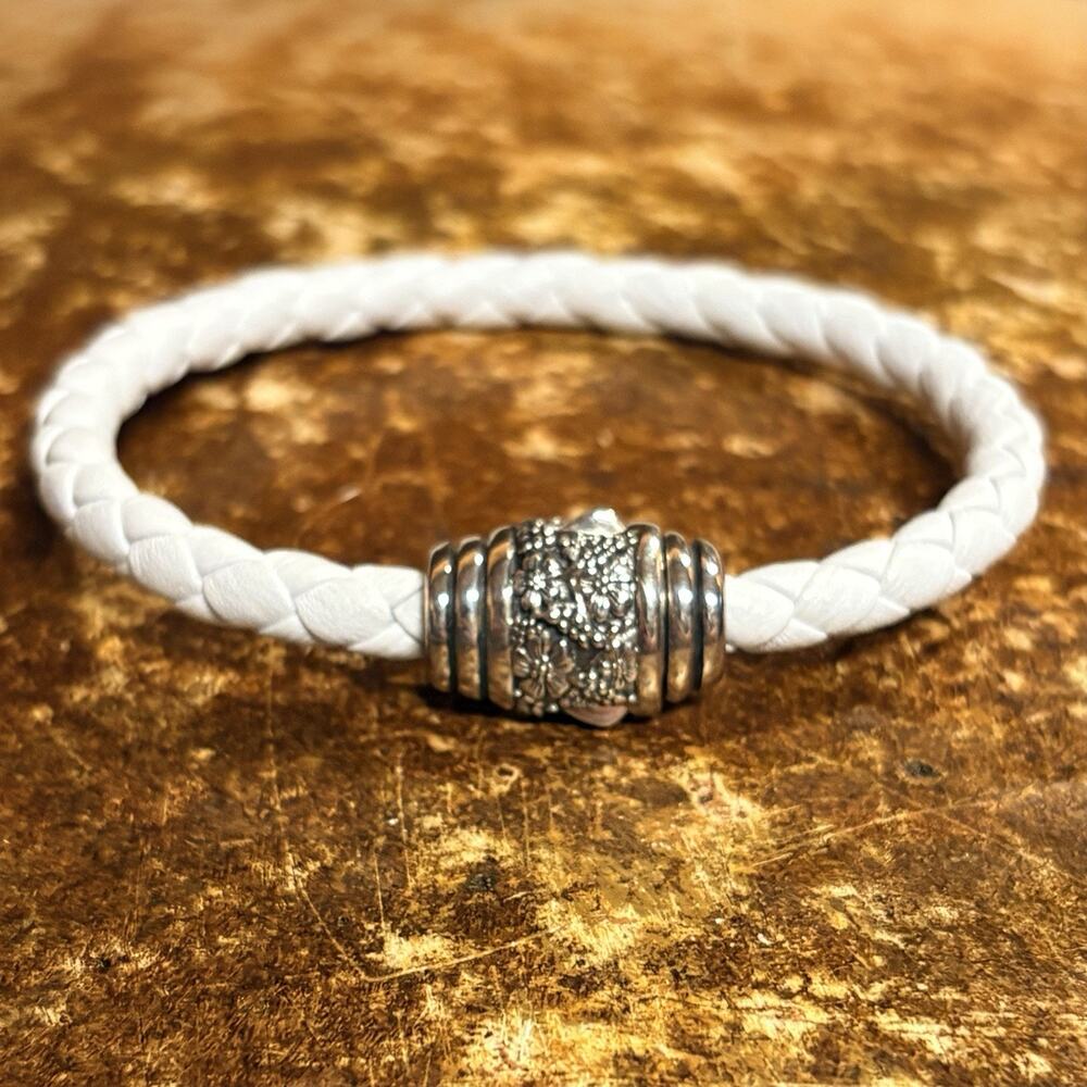 JAI by John Hardy Bracelet Sterling Silver w/ Braided White Leather Floral Desig